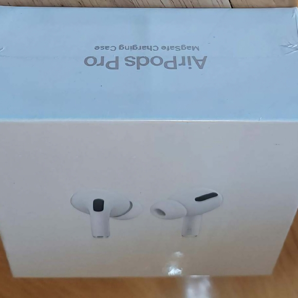 Apple AirPods Pro White - Picture 2 of 2